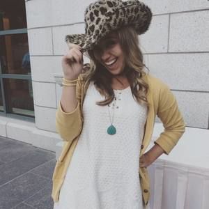 Meet your Posher, Haylee